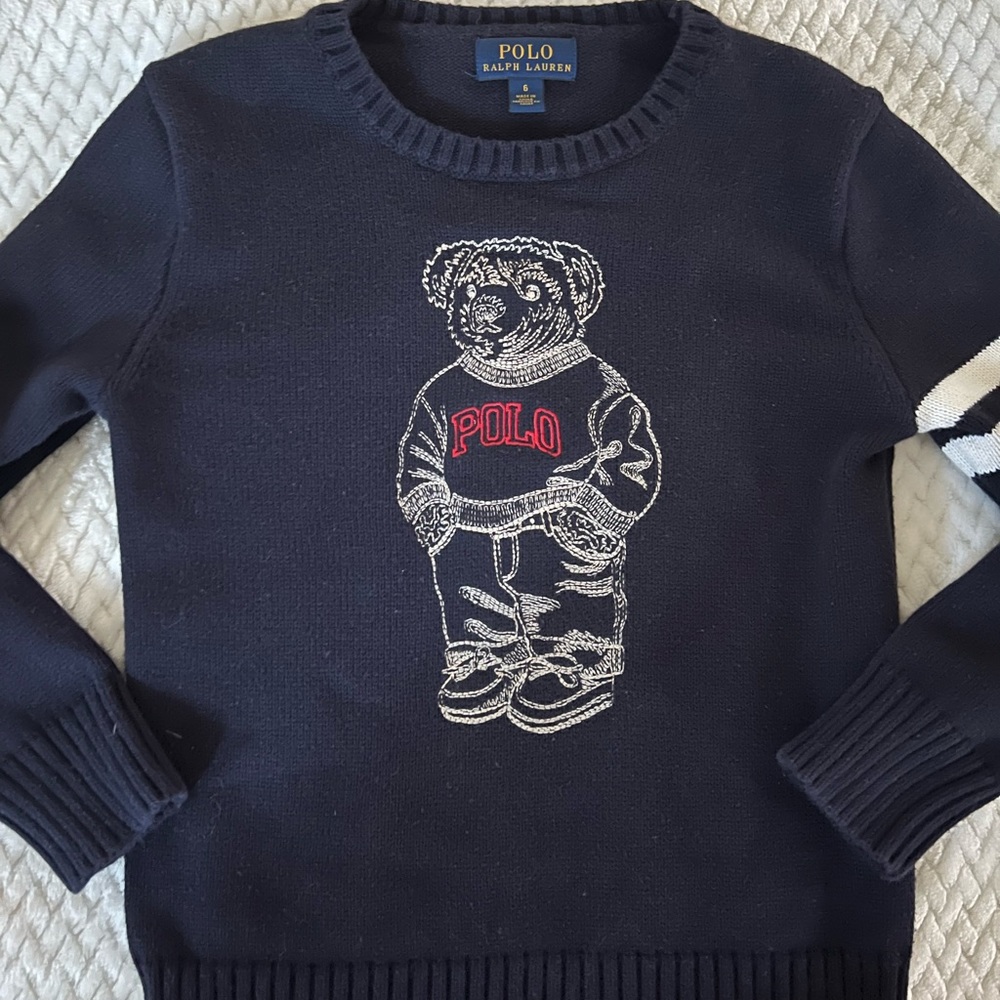 Polo RL Navy Blue pullover sweater in great condition, size 6